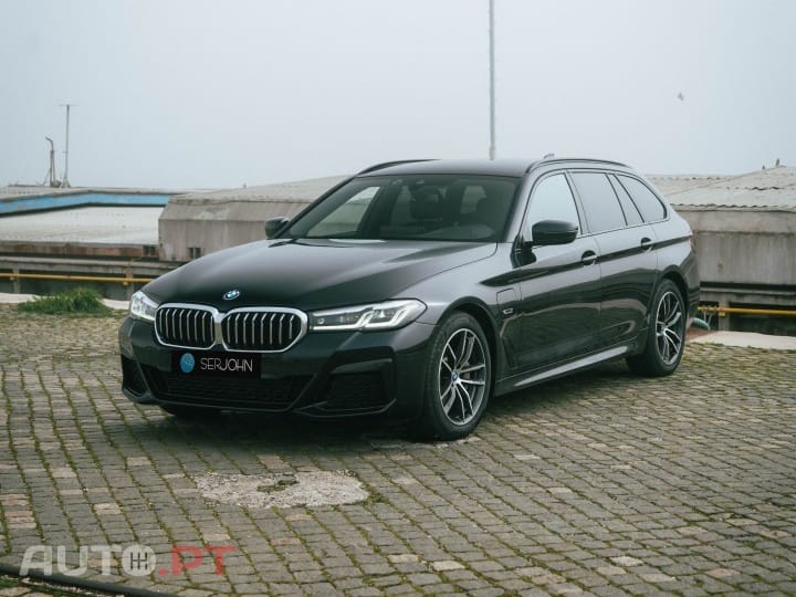 BMW 530 e Pack Desportivo M