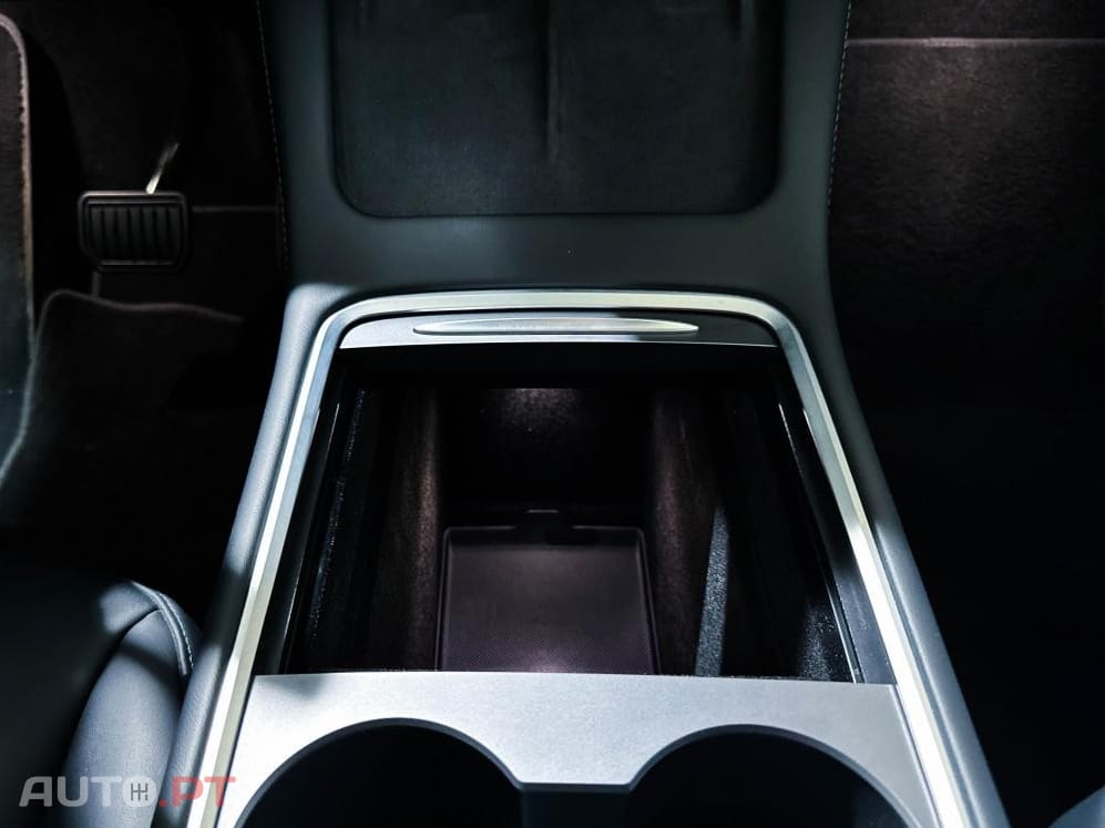 Tesla Model Y Long Range Dual Motor AWD
