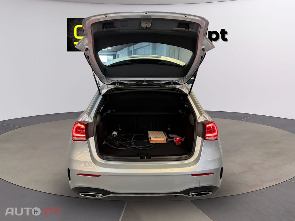Mercedes-Benz A 250 AMG Premium I.V.A DEDUTIVEL