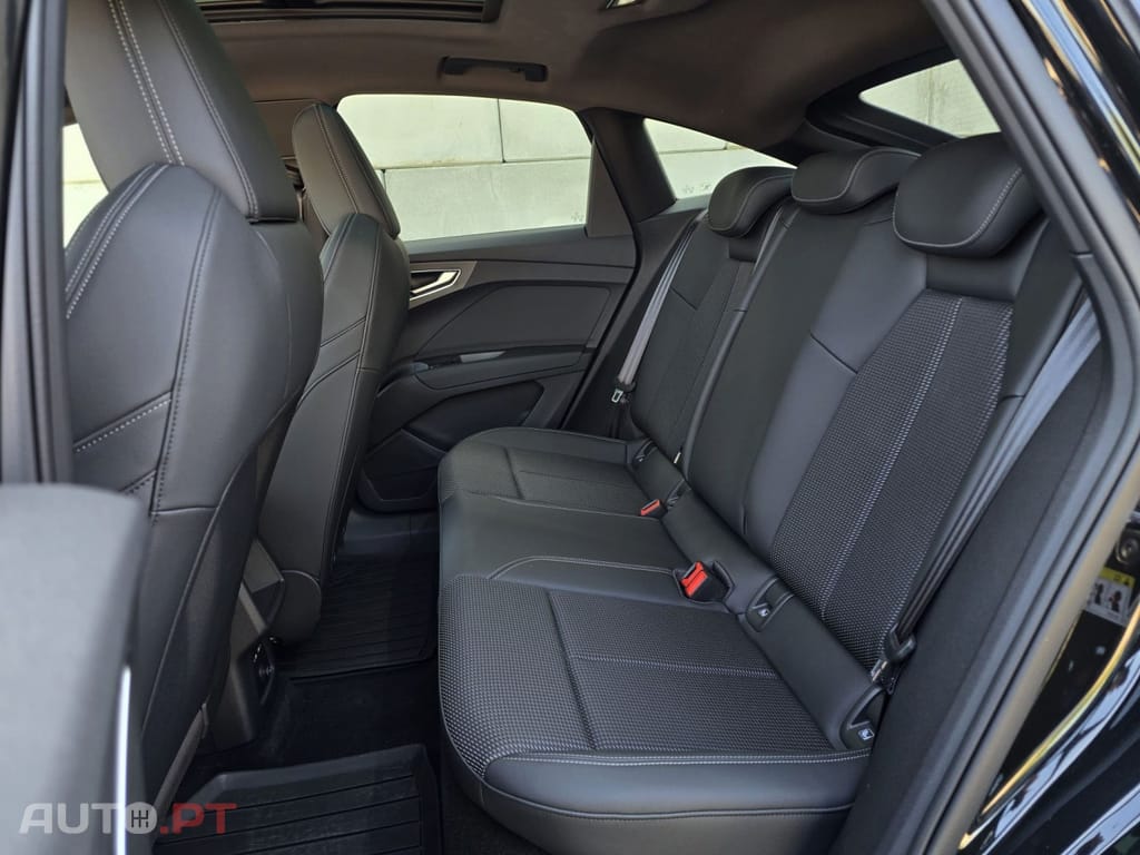 Audi Q4 E-Tron 45 82 kWh SE Business Plus