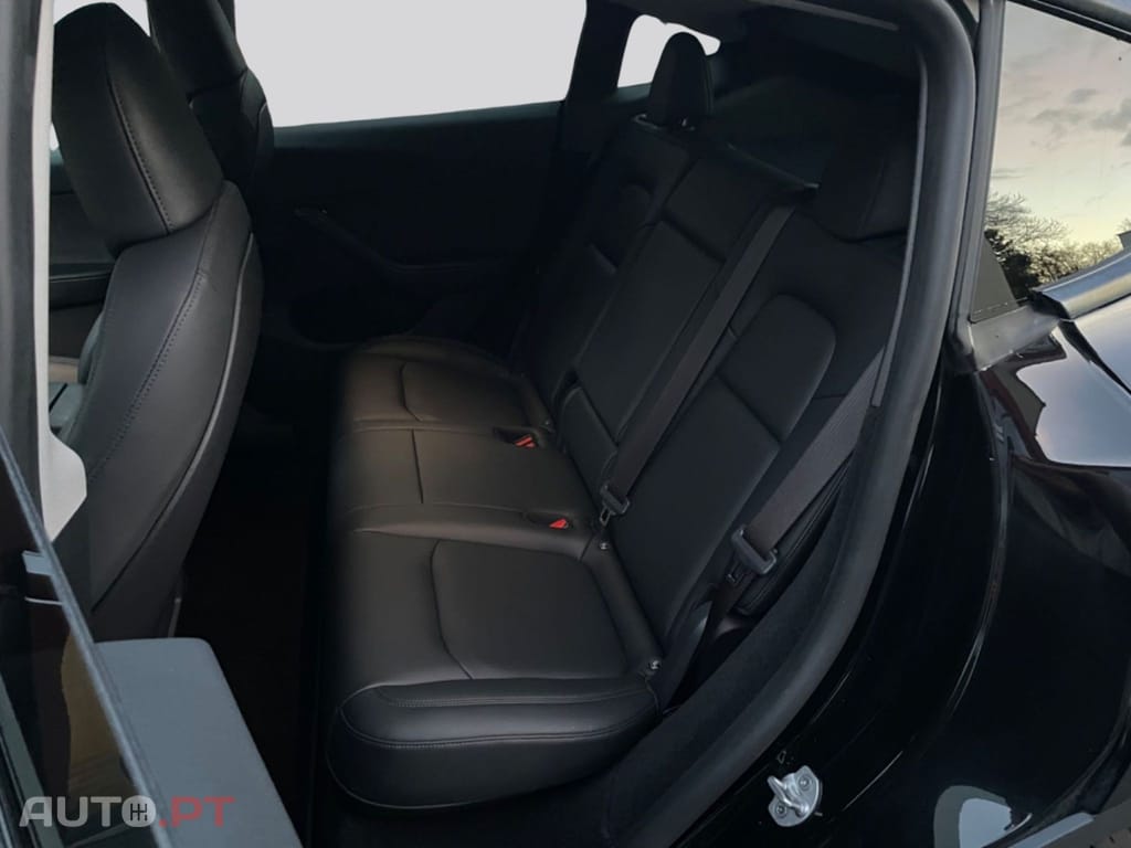 Tesla Model Y I.V.A DEDUTIVEL Performance Dual AWD
