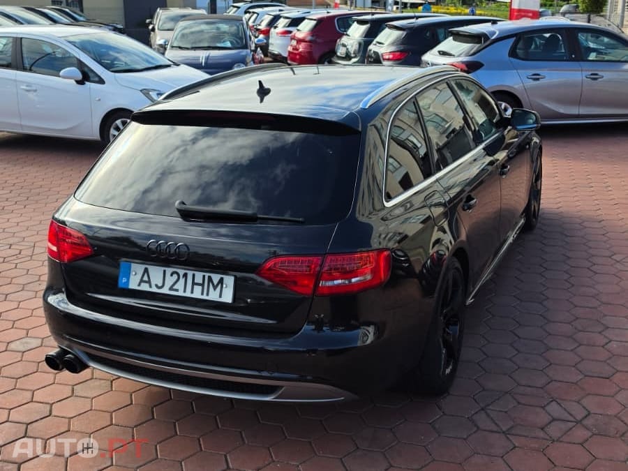 Audi A4 Avant 2.0 TDi S-line