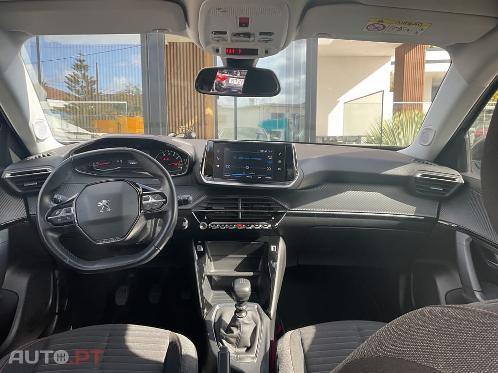 Peugeot 2008 1.2 PureTech Active Pack