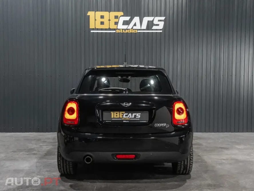 MINI Cooper Cooper D