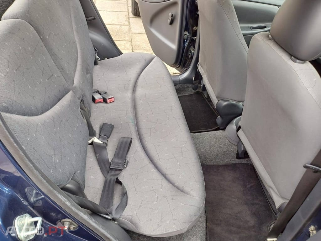 Toyota Yaris 1.0 Base