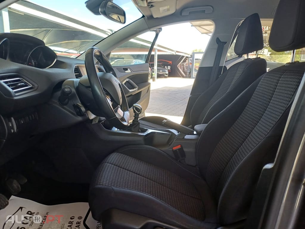 Peugeot 308 SW 1.5 BlueHDi Style J17