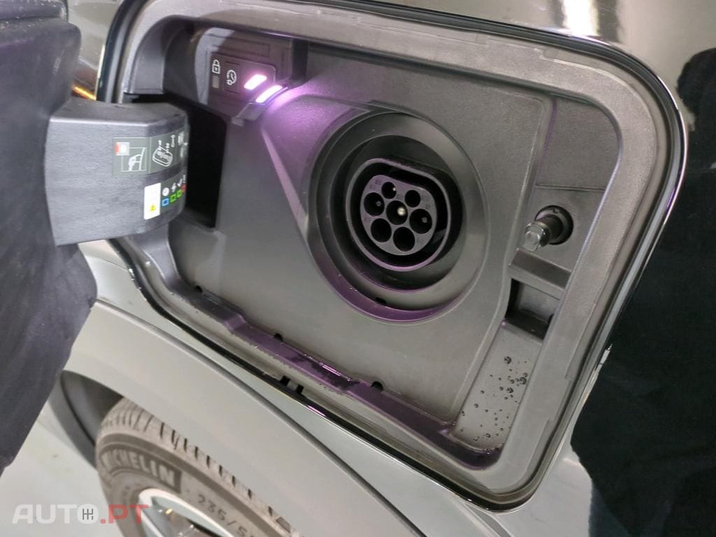 Peugeot 5008 1.6 Plug-in Hybrid Allure e-DCS7