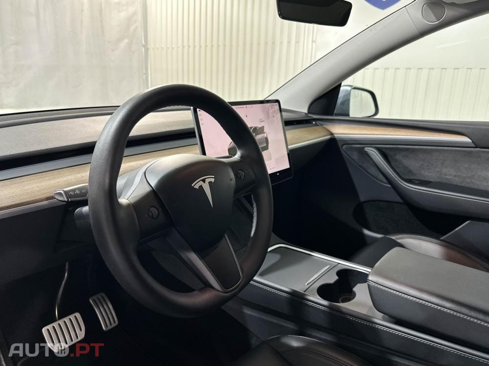 Tesla Model Y Performance Dual Motor AWD