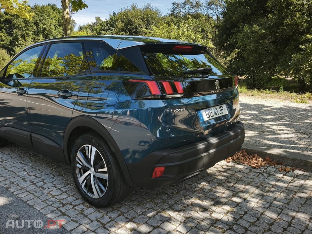 Peugeot 3008 1.6 Hybrid Allure Pack e-EAT8