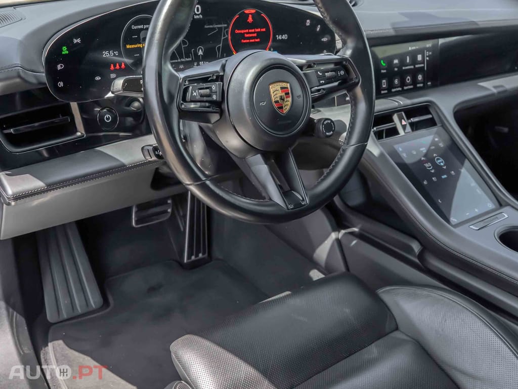 Porsche Taycan Turbo