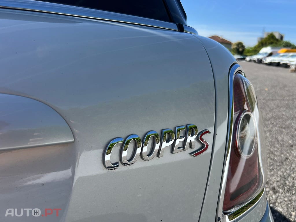 MINI Cooper S Camden Edition