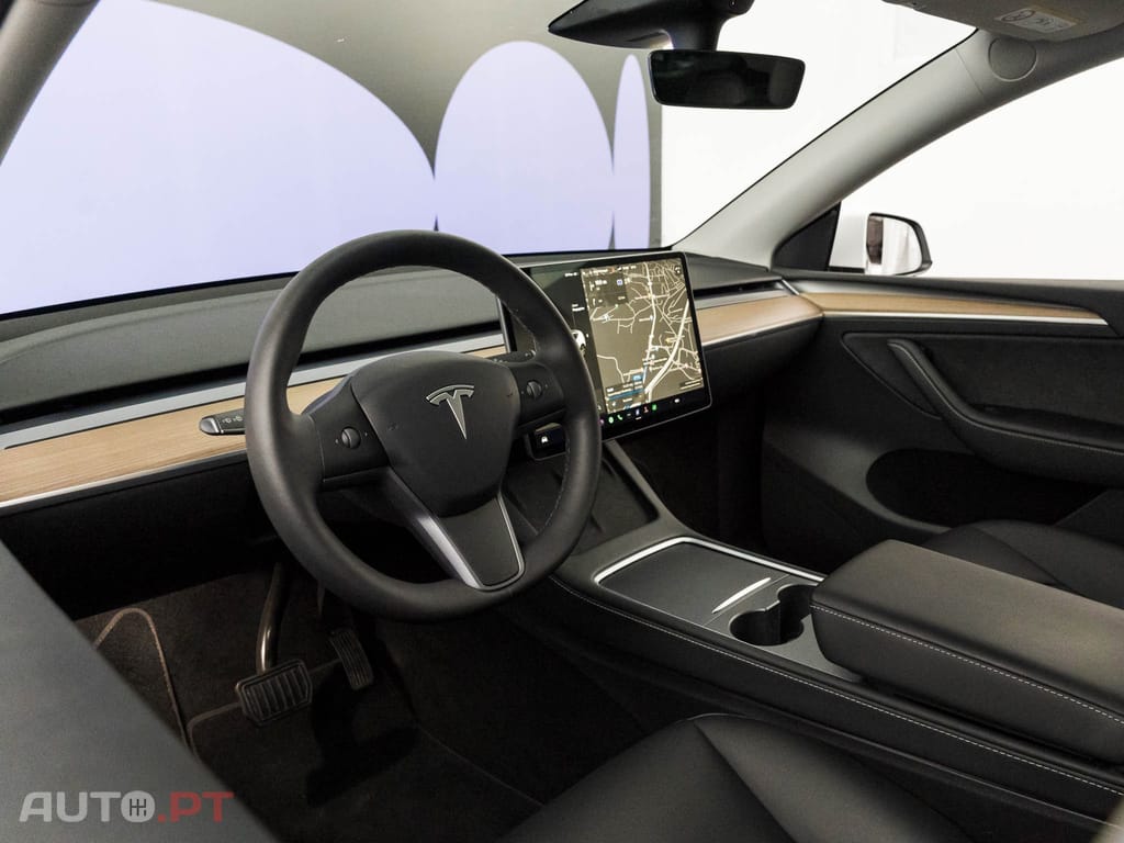 Tesla Model Y Long Range Tração Integral