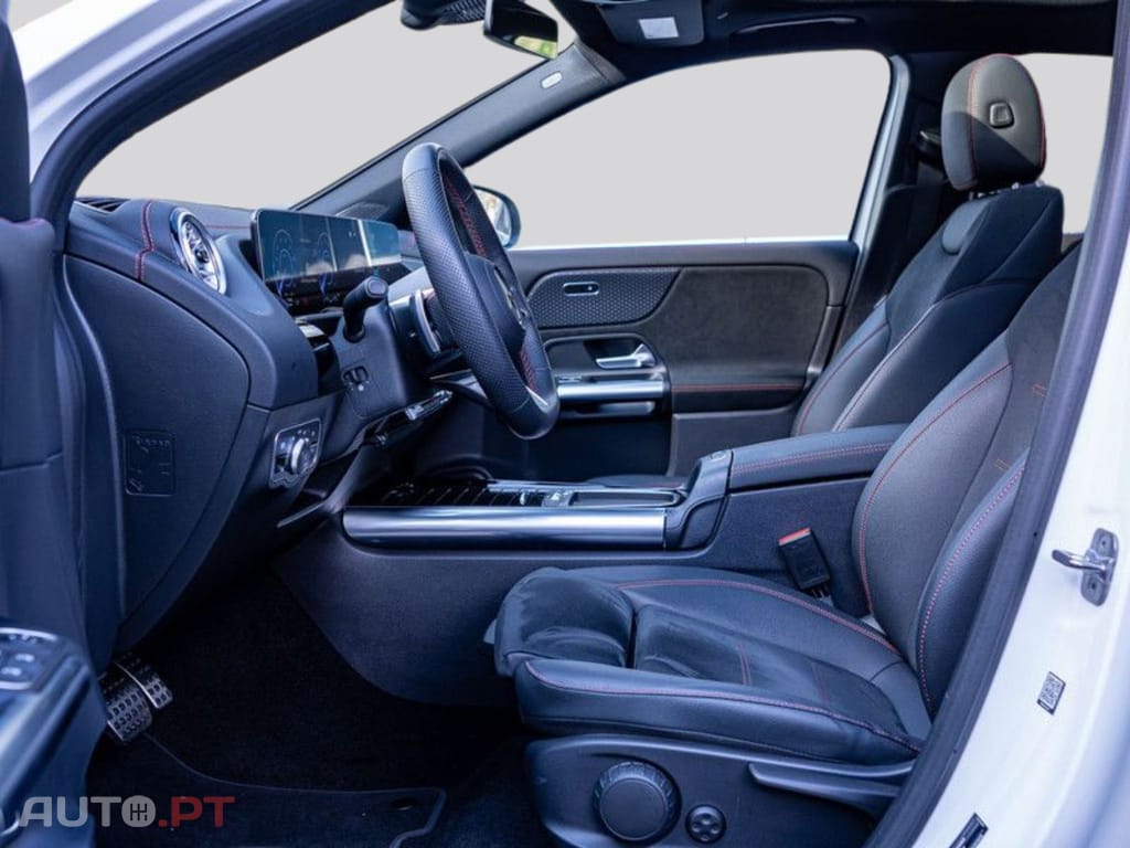 Mercedes-Benz EQA I.V.A DEDUTIVEL 350 4M AMG-Sport 