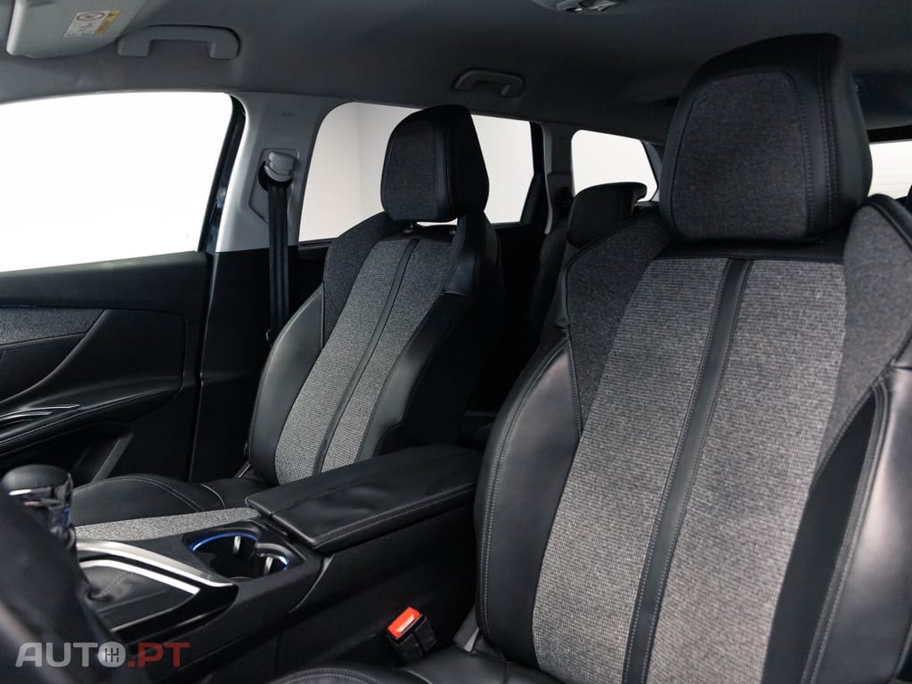 Peugeot 5008 1.5 BlueHDi Allure