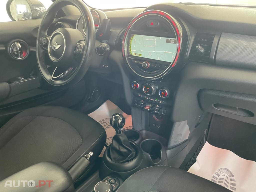 MINI Cooper Cooper D