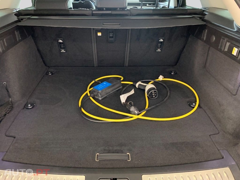 Land Rover Velar P400e Hybrid I.V.A DEDUTIVEL 