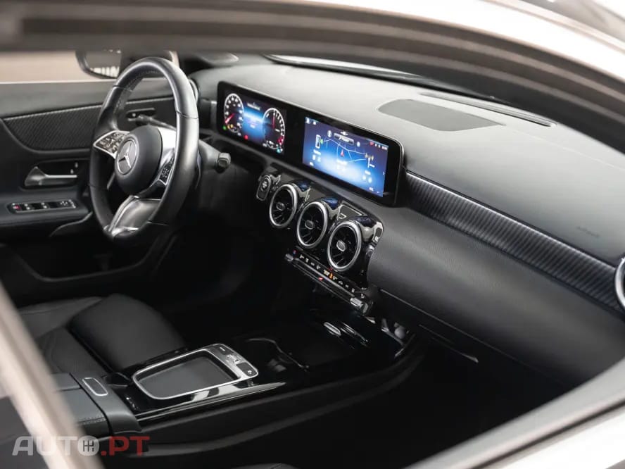 Mercedes-Benz A 250 e