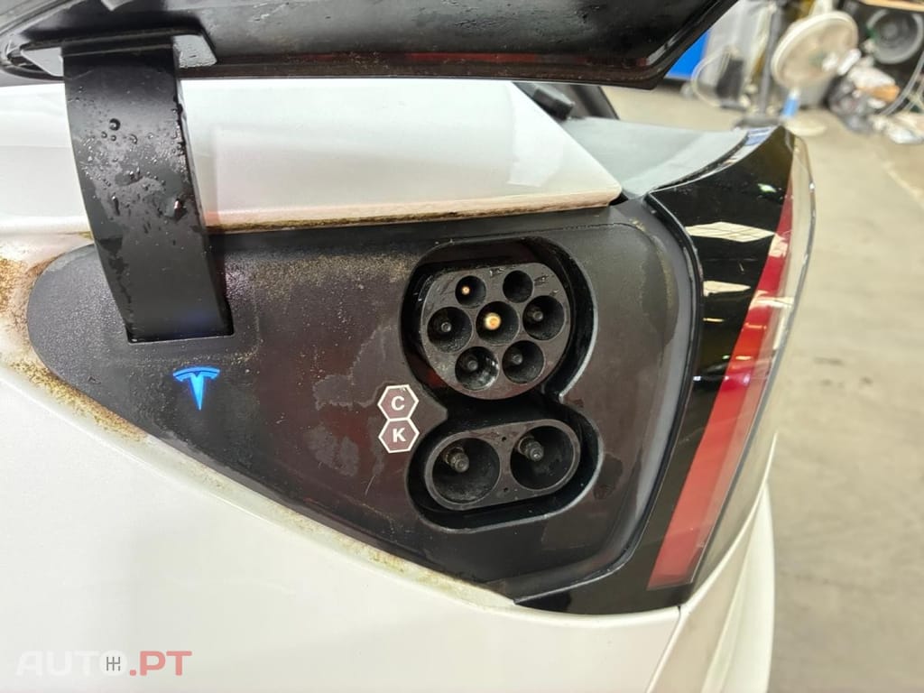 Tesla Model 3 Standard RWD Plus