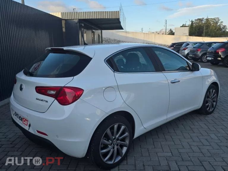Alfa Romeo Giulietta 1.6 JTDm EXCLUSIVE