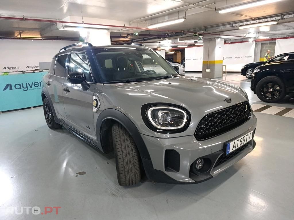 MINI Countryman Cooper SE Premium Essential Auto