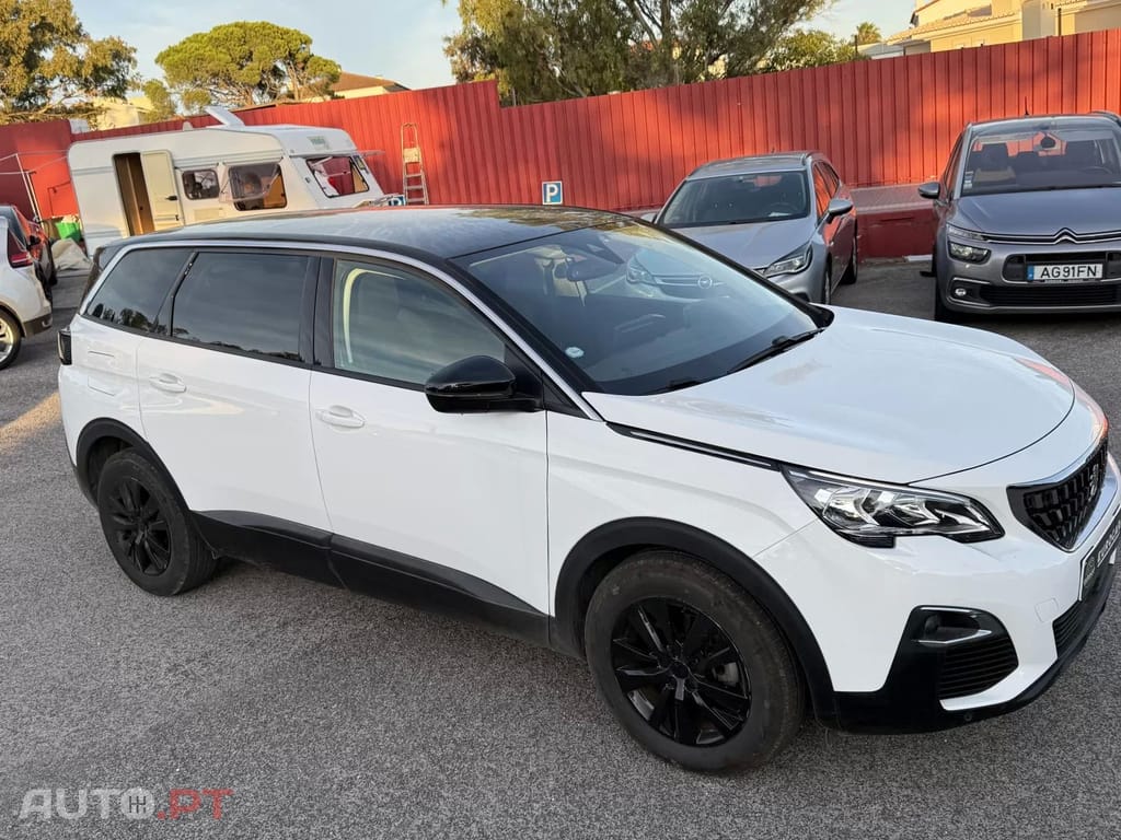 Peugeot 5008 1.5 BlueHDi Allure
