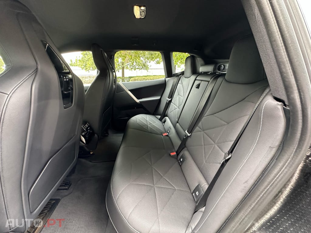 BMW iX xDrive 50