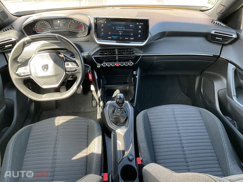 Peugeot 2008 1.2 PureTech Active Pack
