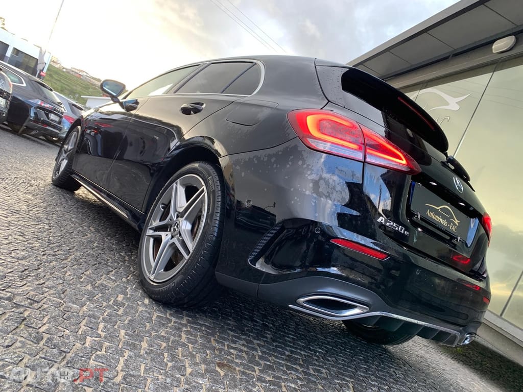 Mercedes-Benz A 250 e AMG Line