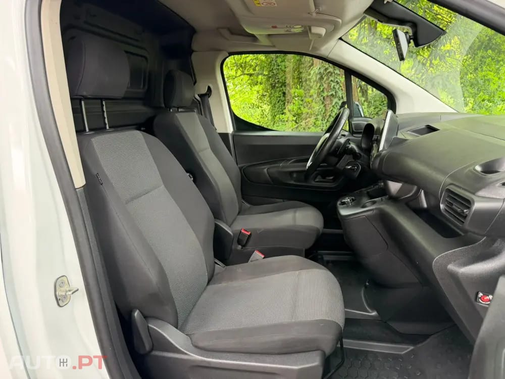 Citroen Berlingo 1.5 BlueHDi XL S&S EHZ EAT8 Control Variospace