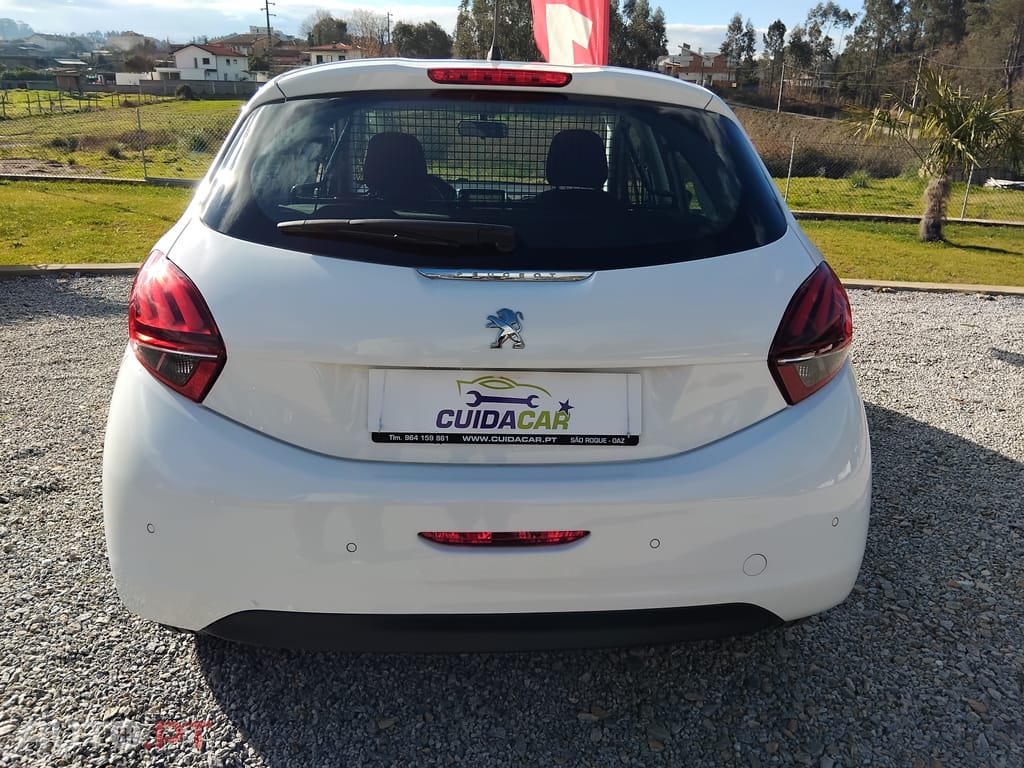 Peugeot 208 I 1.5 BlueHDi VAN
