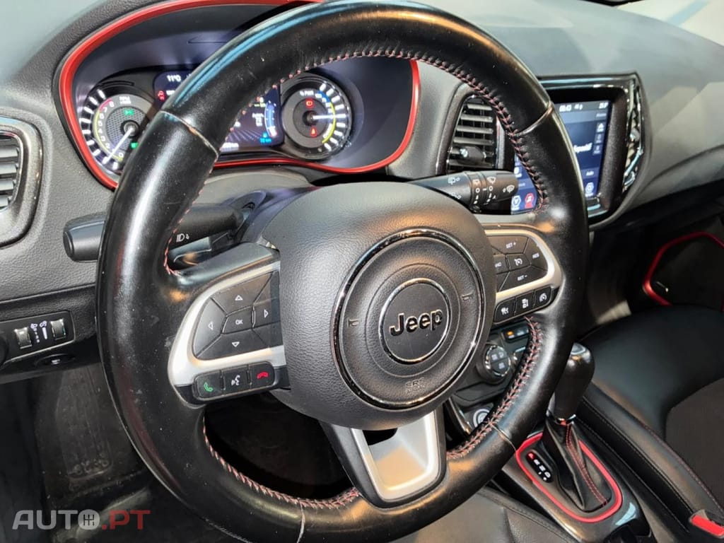 Jeep Compass 1.3 TG 4Xe Trailhawk