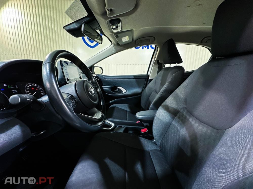 Toyota Yaris Hybrid Dynamic Edition