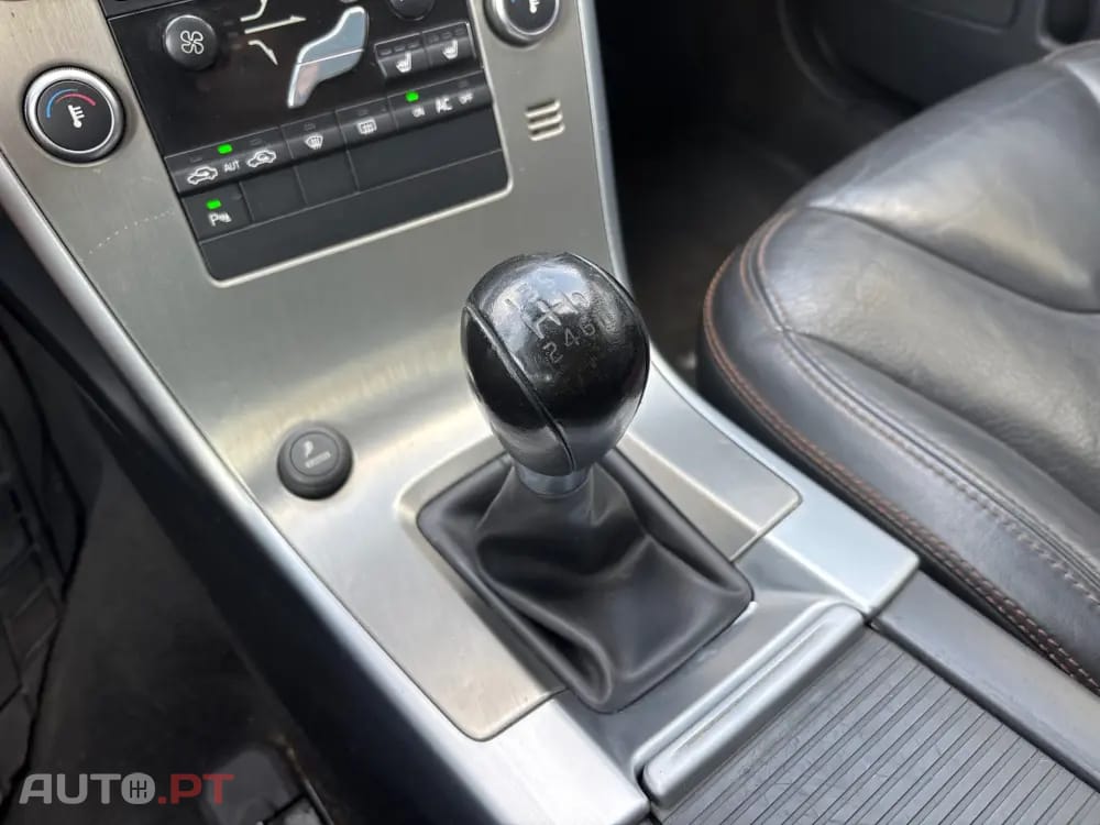 Volvo XC60 2.4 D Drive Momentum