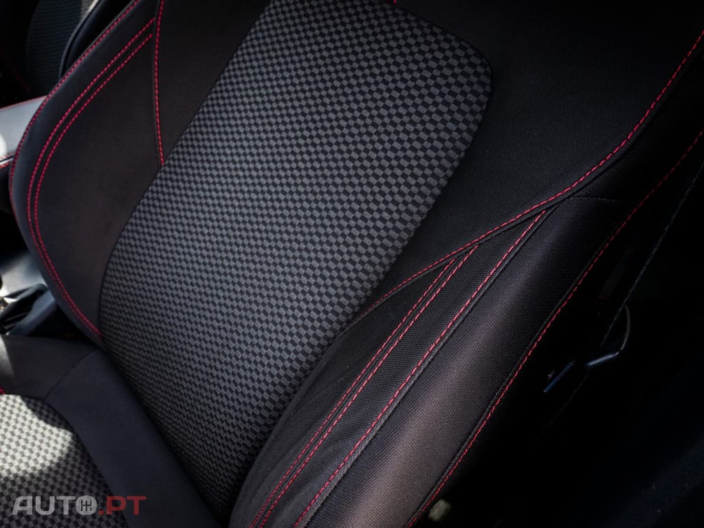 Ford Puma 1.0 EcoBoost MHEV ST-Line