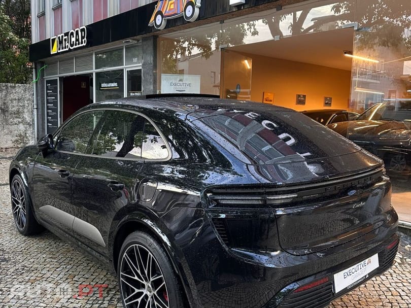 Porsche Macan Electric Turbo