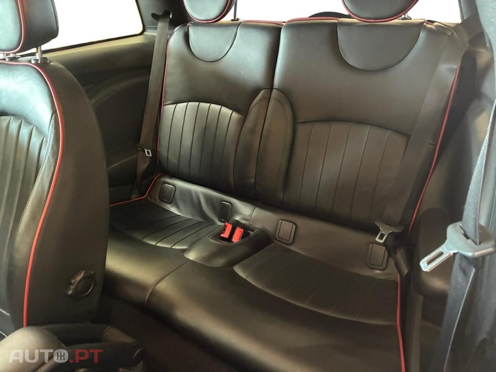 MINI John Cooper Works Auto