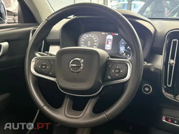 Volvo XC40 1.5 T3 Momentum Plus Geartronic
