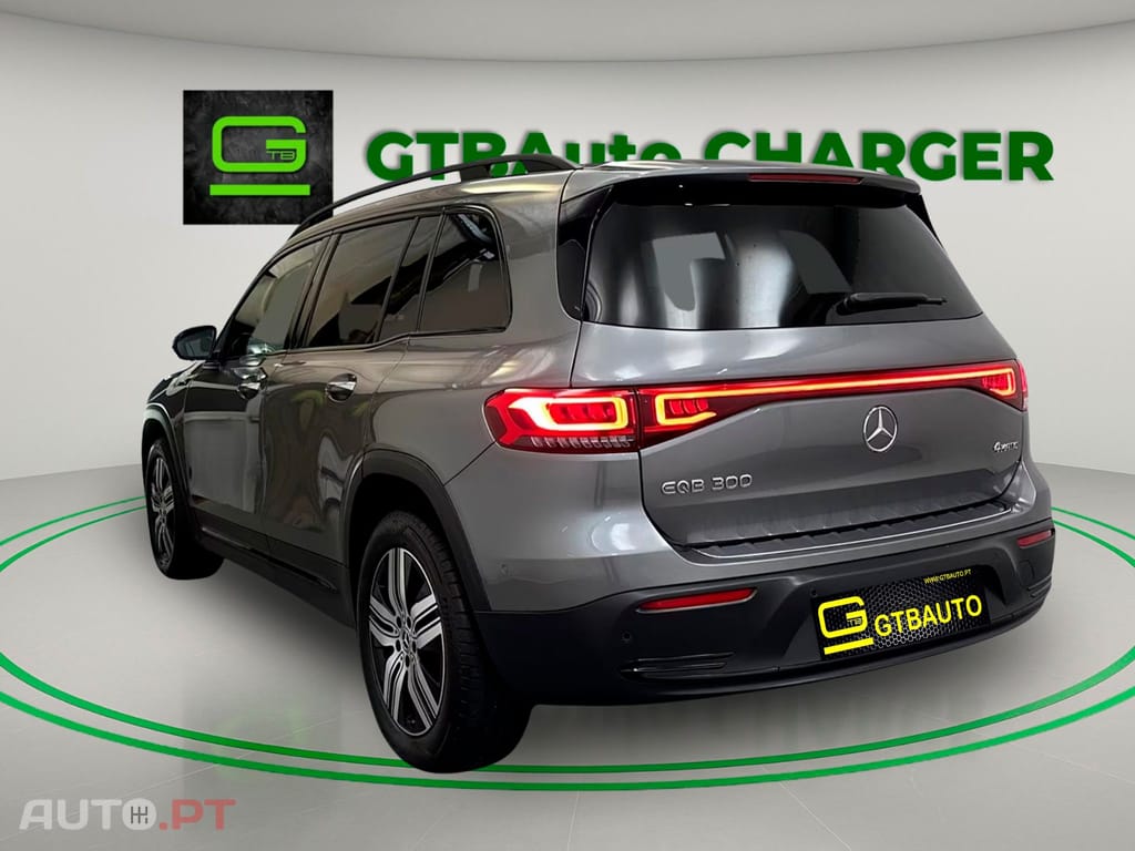 Mercedes-Benz EQB 300 4M