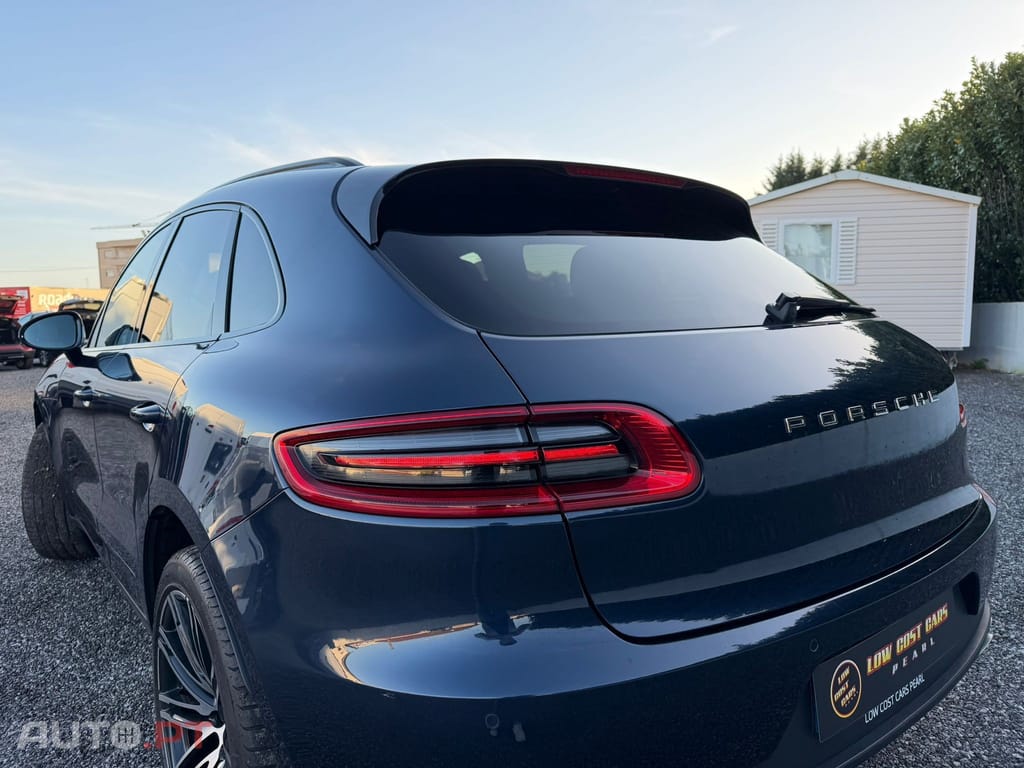 Porsche Macan S