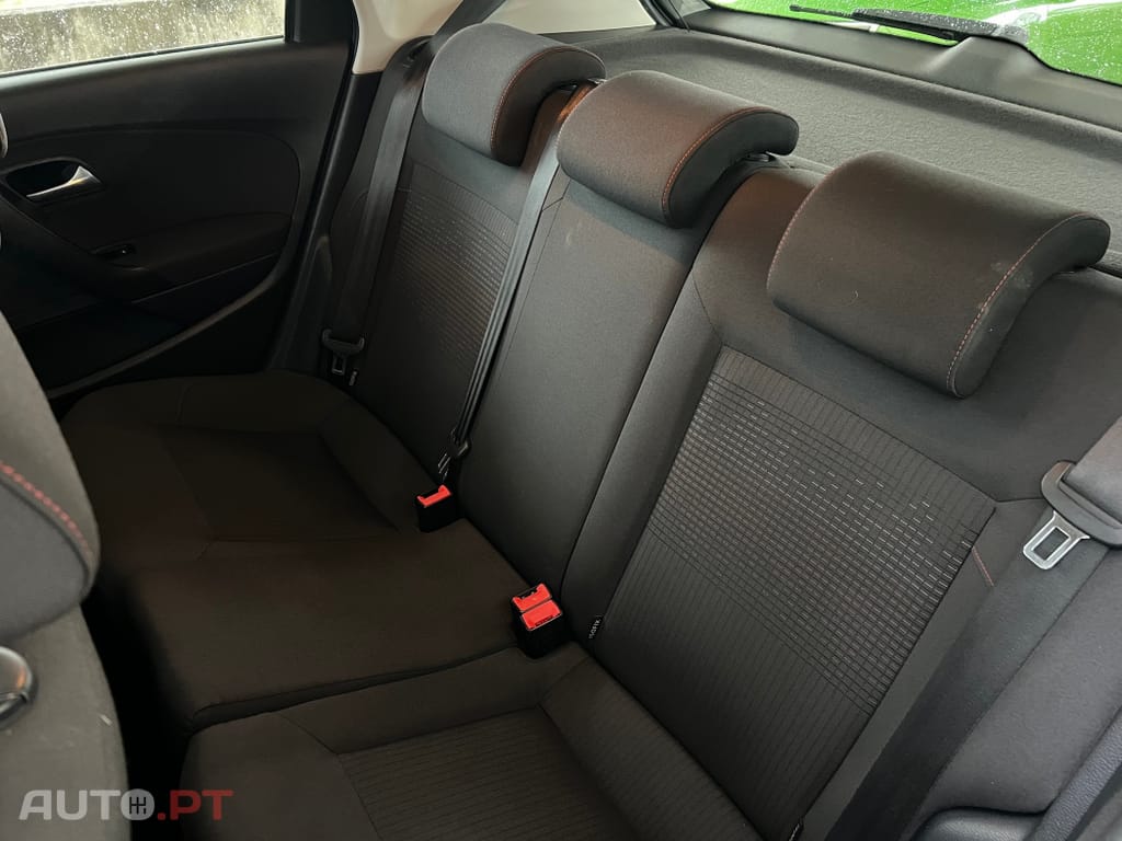 Volkswagen Polo 1.0 Confortline