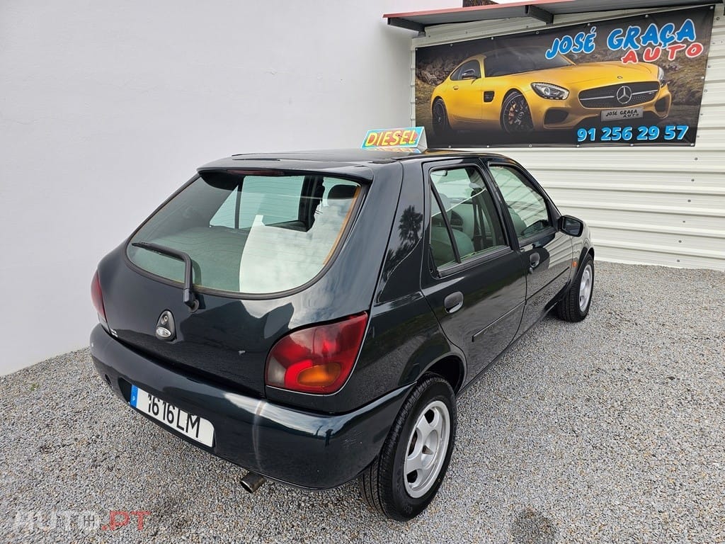 Ford Fiesta 1.8 D Studio