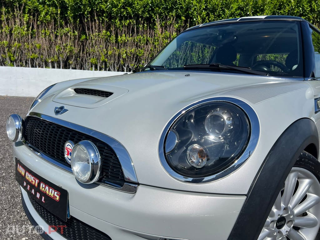 MINI Cooper S Camden Edition