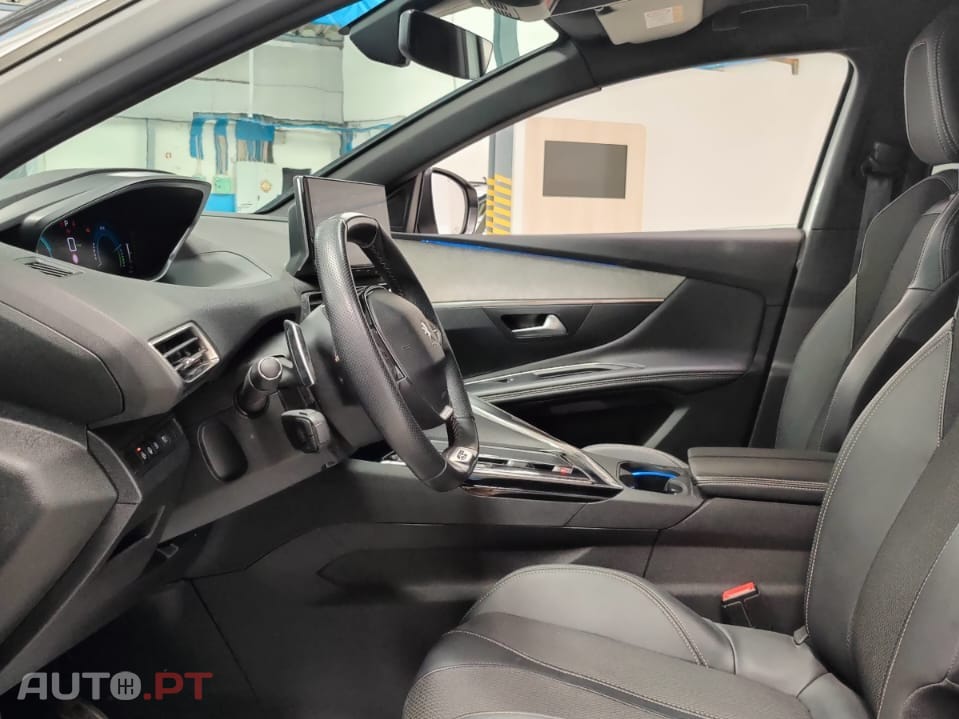 Peugeot 3008 1.6 Hybrid GT e-EAT8