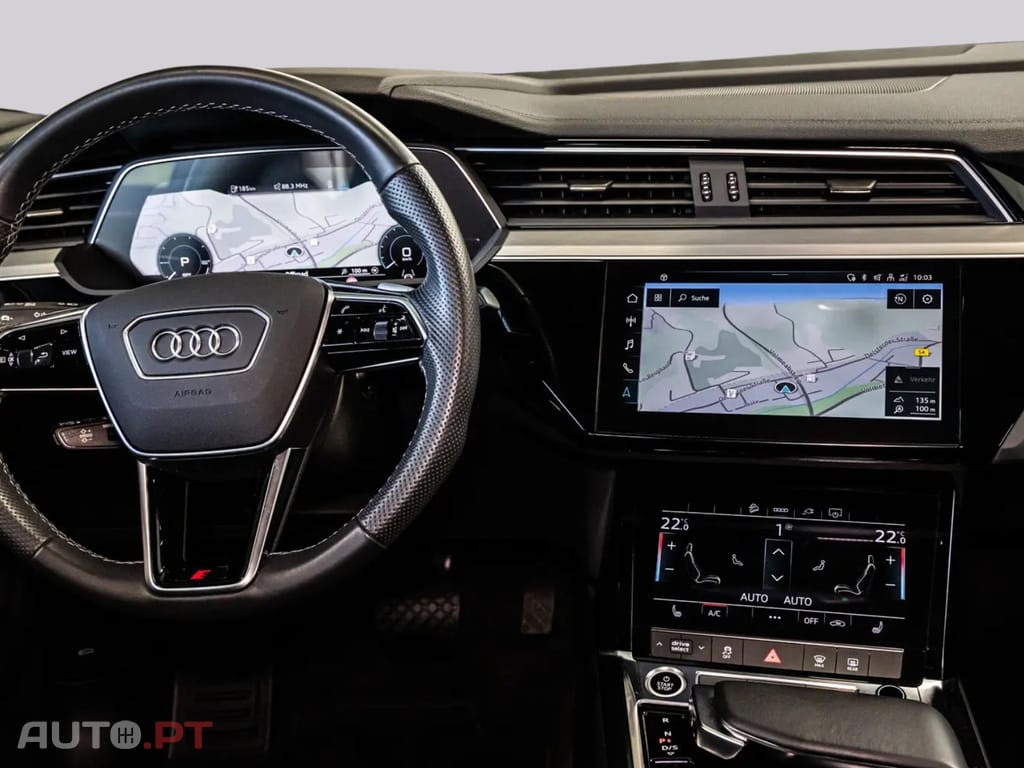 Audi E-Tron I.V.A DEDUTÍVEL 50 S LINE