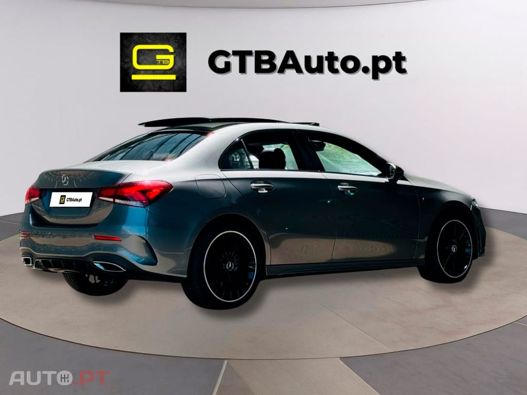 Mercedes-Benz A 250 I.V.A DEDUTIVEL AMG