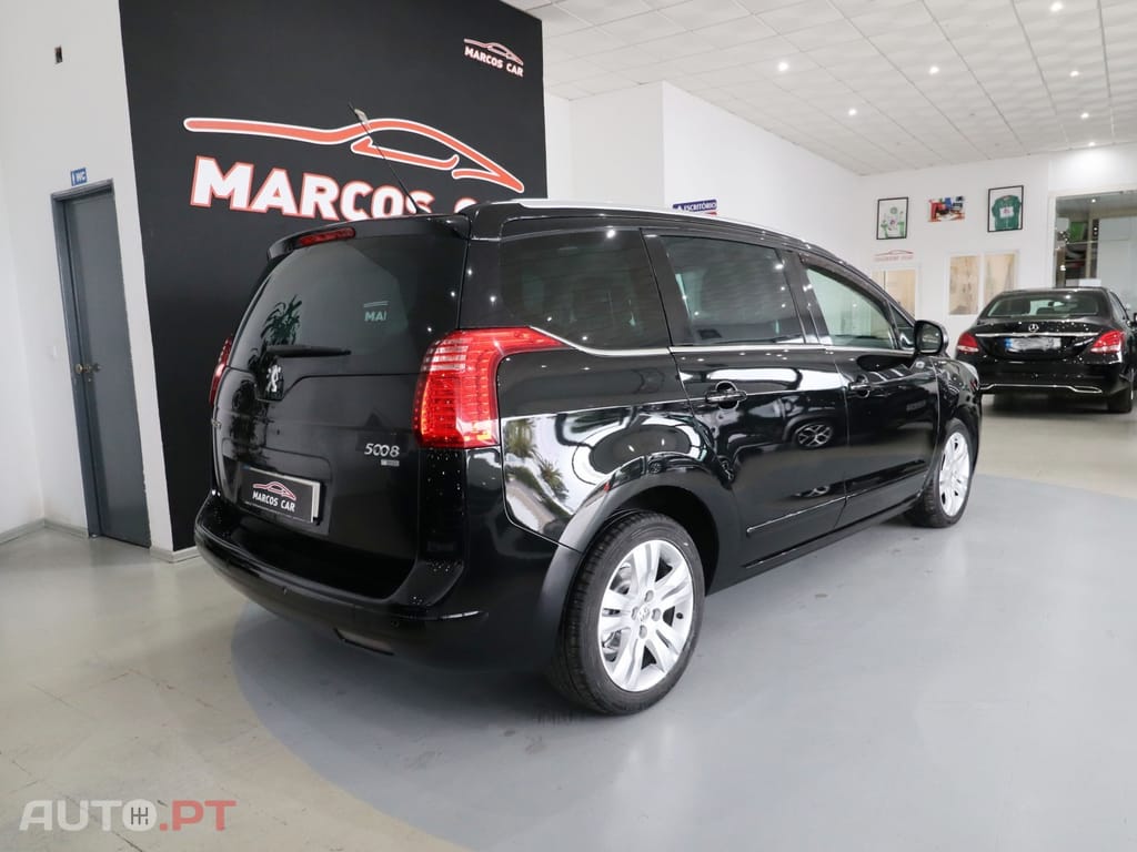 Peugeot 5008 1.6 E-HDi 7L SE Style 2-Tronic