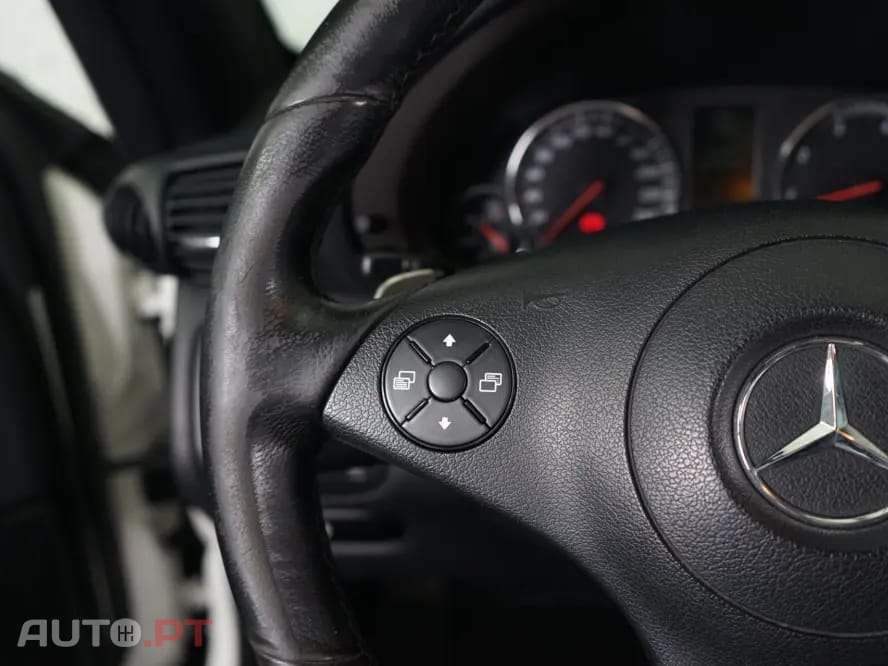 Mercedes-Benz CLC 200 Kompressor Auto
