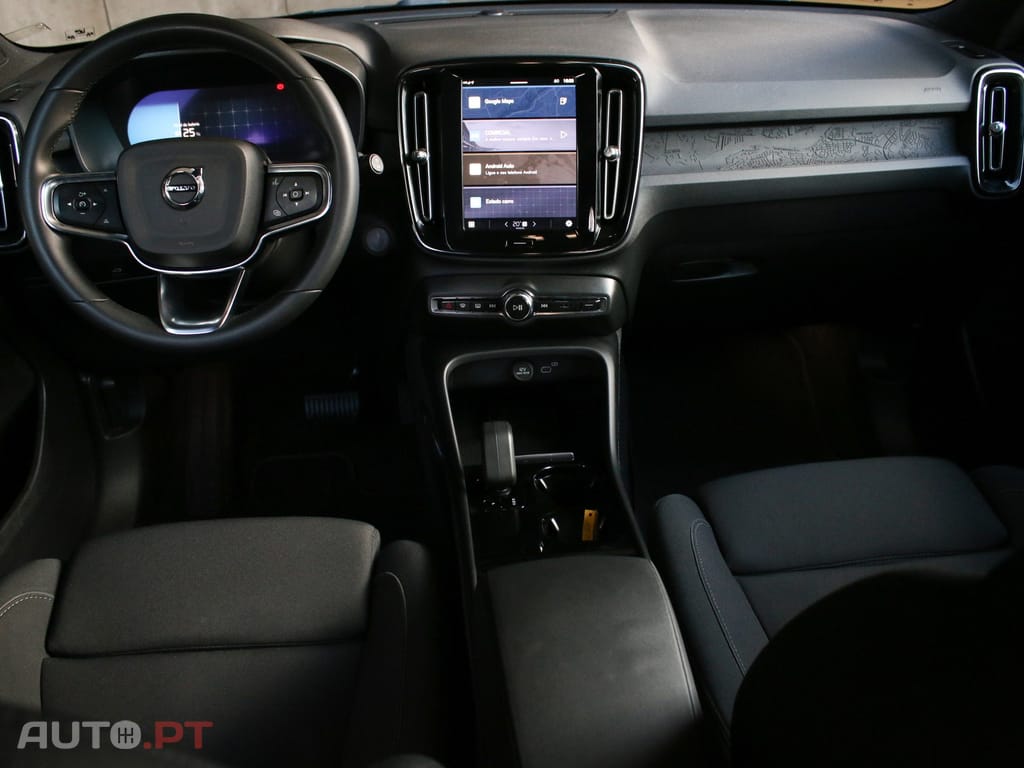 Volvo XC40 Recharge Core