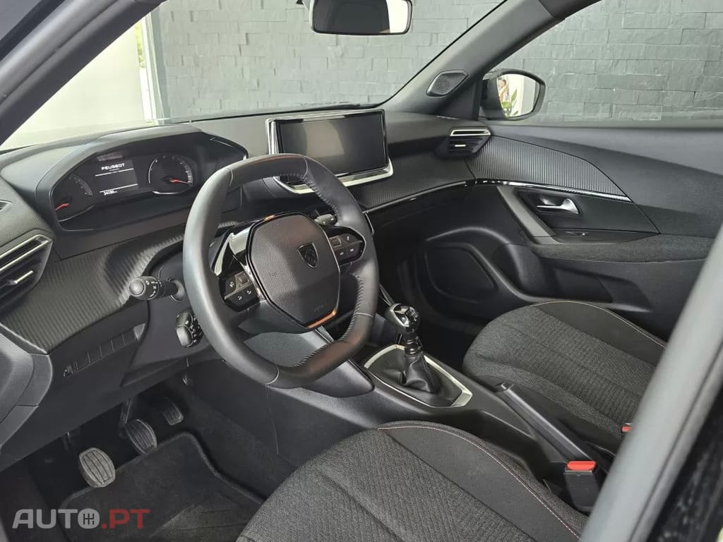 Peugeot 2008 1.2 PureTech Style