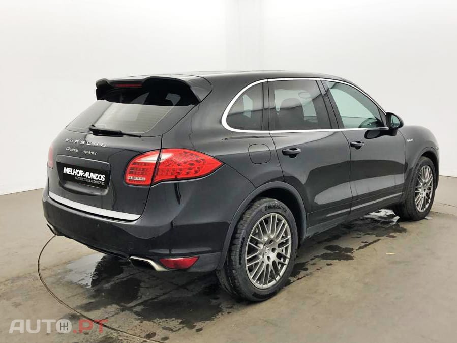 Porsche Cayenne S Hybrid